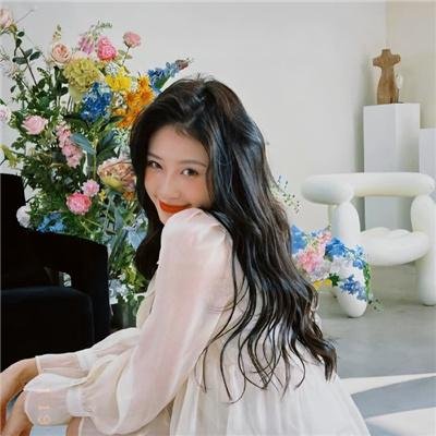 我如明月卿不知